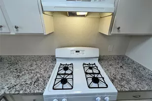 1321 Woodcrest Dr, Mesquite, TX 75149 - Photo 10