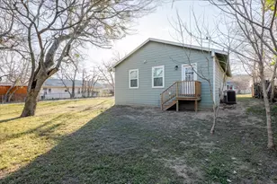 1302 NW 3rd Ave, Mineral Wells, TX 76067 - Photo 20