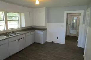 801 W Pierce St, Clarksville, TX 75426 - Photo 24