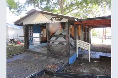 801 W Pierce Street, Clarksville, TX 75426 - Photo 10