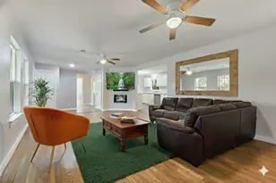 1402 N Ricketts St, Sherman, TX 75092 - Photo 4