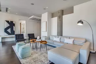 2408 Victory Park Ln, Dallas, TX 75219 - Photo 4