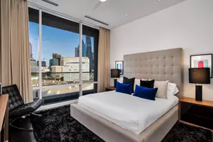 2408 Victory Park Ln, Dallas, TX 75219 - Photo 16