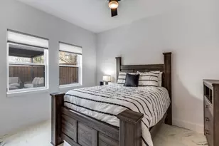 929 Bayonne St, Dallas, TX 75212 - Photo 14