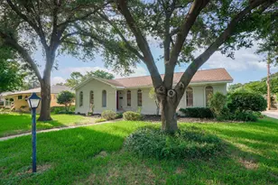 5825 Hillcroft St, Dallas, TX 75227 - Photo 2