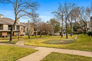 2535 Wedglea Dr, Dallas, TX 75211 - Photo 22