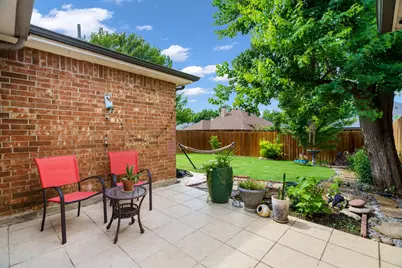 2017 Stein Way, Carrollton, TX 75007 - Photo 10