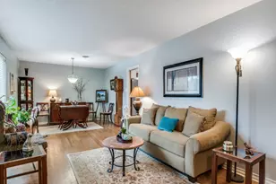 10422 Lake Gardens Dr, Dallas, TX 75218 - Photo 6