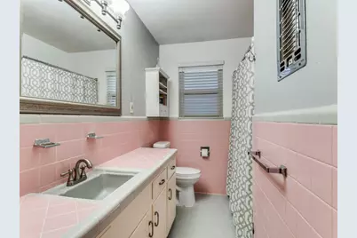 10422 Lake Gardens Drive, Dallas, TX 75218 - Photo 18