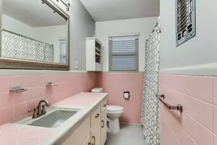 10422 Lake Gardens Dr, Dallas, TX 75218 - Photo 18