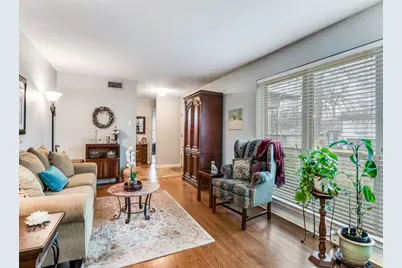 10422 Lake Gardens Drive, Dallas, TX 75218 - Photo 4