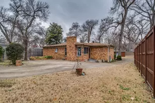 10422 Lake Gardens Dr, Dallas, TX 75218 - Photo 22