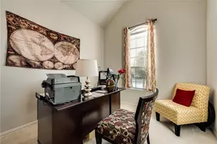 629 Hummingbird Dr, Little Elm, TX 75068 - Photo 2