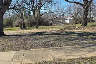 2115 S Denley Dr, Dallas, TX 75216 - Photo 1