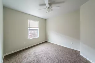 813 Jones St, Greenville, TX 75401 - Photo 16