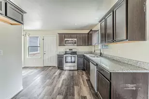 813 Jones St, Greenville, TX 75401 - Photo 6