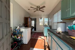 30 W Parnell St, Denison, TX 75020 - Photo 6