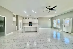 504 Paradise St, Fort Worth, TX 76111 - Photo 6