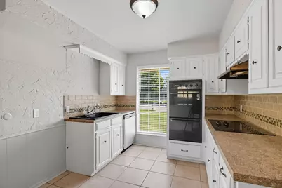 10304 Oak Creek Drive, Greenville, TX 75402 - Photo 10