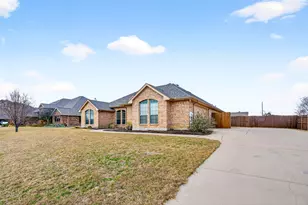 805 Blue Quail Dr, Weatherford, TX 76087 - Photo 1