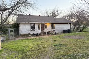 1032 W Oak St, Weatherford, TX 76086 - Photo 18