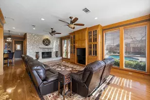 901 Walnut Falls Cir, Mansfield, TX 76063 - Photo 14