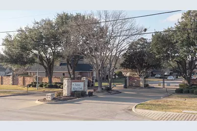 901 Walnut Falls Circle, Mansfield, TX 76063 - Photo 2