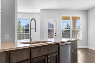 1156 Richard Pittmon Ln, DeSoto, TX 75115 - Photo 16