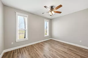 3801 S 4th St, Waco, TX 76706 - Photo 16