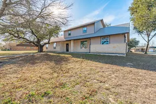 435 Edwards Dr, Dublin, TX 76446 - Photo 1