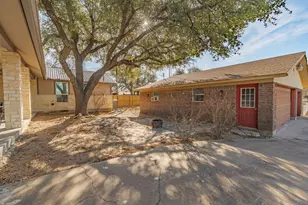 435 Edwards Dr, Dublin, TX 76446 - Photo 32