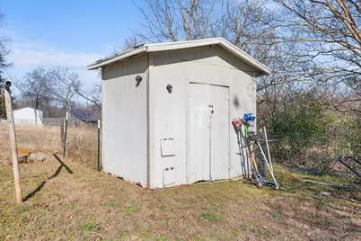 1718 S Fannin Avenue, Denison, TX 75020 - Photo 28