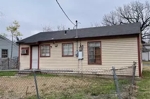 10911 Barbarosa Dr, Dallas, TX 75228 - Photo 4