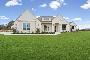 3001 Southern Rise Ct, Granbury, TX 76049 - Photo 2