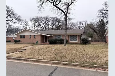 7120 Jewell Avenue, Fort Worth, TX 76112 - Photo 1