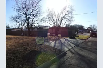 410 W Fairview Street, Sherman, TX 75092 - Photo 4