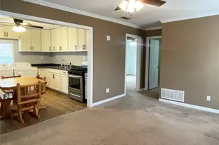 1335 Florea St, Graham, TX 76450 - Photo 4