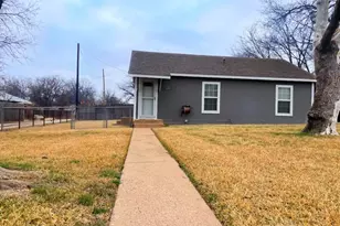 1335 Florea St, Graham, TX 76450 - Photo 10