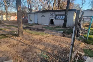 4987 Blue Water Cir, Granbury, TX 76049 - Photo 26