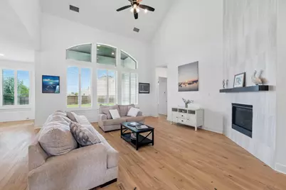 1301 Limestone Ridge Road, Mansfield, TX 76063 - Photo 4