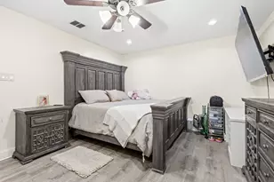 5643 Churchill Ave, Dallas, TX 75227 - Photo 6