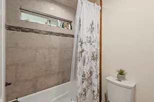 5643 Churchill Ave, Dallas, TX 75227 - Photo 16