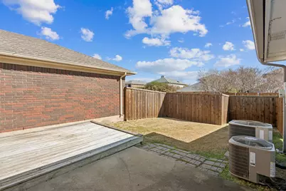 2904 Hunters Point Lane, Carrollton, TX 75007 - Photo 24