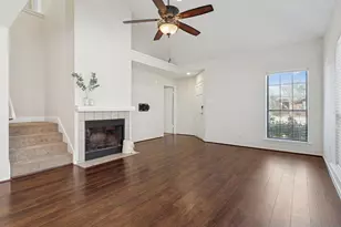 2904 Hunters Point Ln, Carrollton, TX 75007 - Photo 2