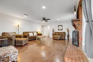 290 Farm Rd 197, Arthur City, TX 75411 - Photo 4