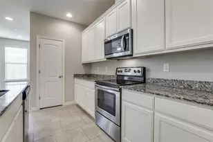 1946 Timber Oaks Dr, Garland, TX 75040 - Photo 14