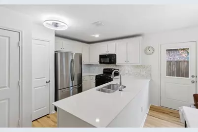 14069 Haggerston Drive, Pilot Point, TX 76258 - Photo 6