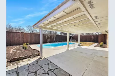 2130 Southmoor Drive, Carrollton, TX 75006 - Photo 26