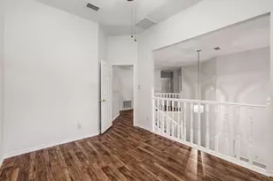 2829 Panorama Dr, Carrollton, TX 75007 - Photo 20