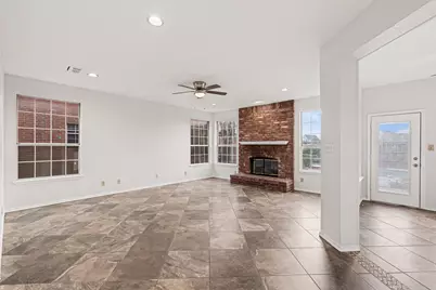 2829 Panorama Drive, Carrollton, TX 75007 - Photo 10